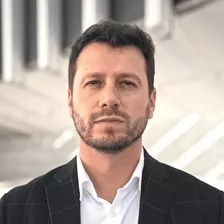 Robert  Jhon