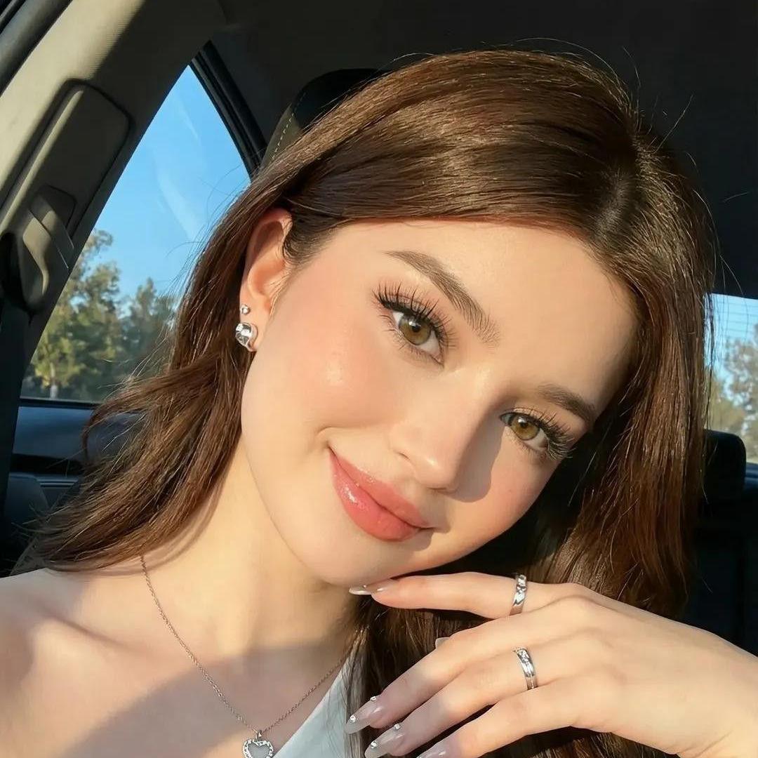 Ayla Roberts