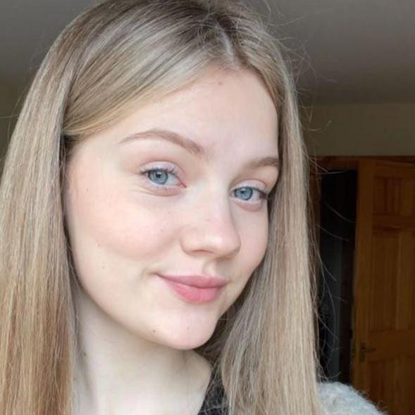 Layla  Barrett