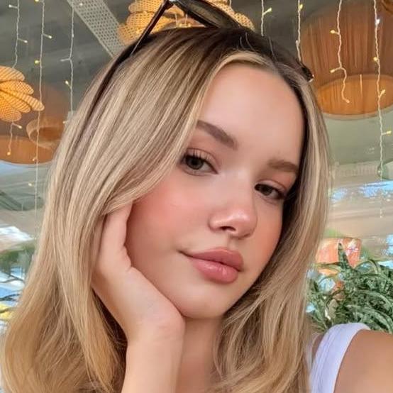 Valeria  Watkins