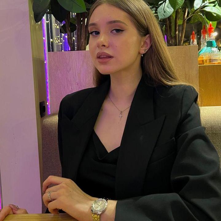 Daisy  Cruz