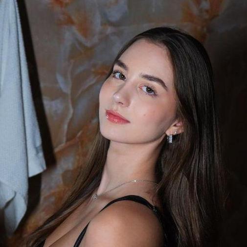 Jocelyn  Long