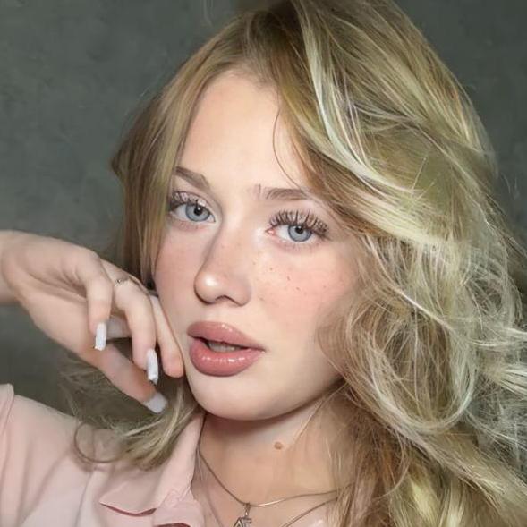 Makenzie  Collins